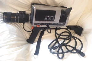 Vintage Toshiba 1979 Color Video Camera IK-1610C w/ ZL6-175A1 Lens  *untested* - Photo 1 sur 16