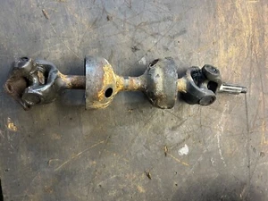 Jaguar XJS XJ40 XJ6 S2/S3 Driveshaft Half shaft Universal Joints - Picture 1 of 10