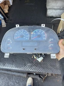 UD TRUCKS DASH GAUGE INSTRUMENT CLUSTER 24810 44Z0A - Picture 1 of 3