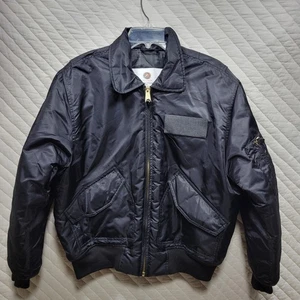 Chaqueta de Vuelo Piloto Militar de Estados Unidos CWU-45/P para Clima Frío PEQUEÑA EE. UU. Negra - Imagen 1 de 8