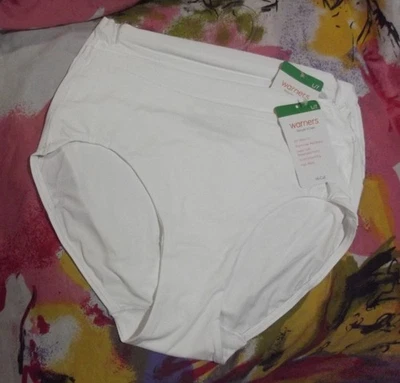 2 NEW WARNERS RT9021P 110 MICROFIBER SMOOTH IT OVER HIGH WAIS HI-CUT PANTIES L/7 - Image 1 of 2