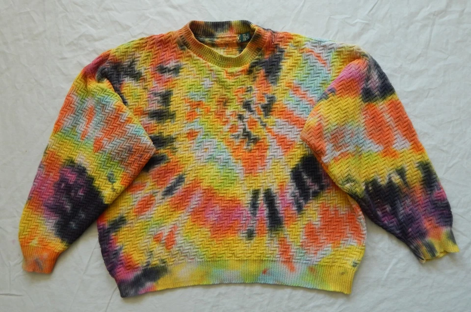 Suéter Tie Dye Negro Amarillo Naranja Cuello Redondo - XL Para Hombre Hecho a Mano Algodón Tejido Foto 1 de 4