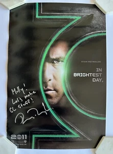 RYAN REYNOLDS SIGNED Green Lantern 13.5x19 Movie Poster SDCC RARE - Picture 1 of 3