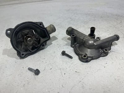 00-01 HONDA CBR900RR ENGINE WATER COOLANT PUMP  - Image 1 of 4