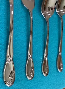 ONEIDA *Calla Lily* FLATWARE SILVERWARE  You Choose Piece Your Choice - Picture 1 of 8