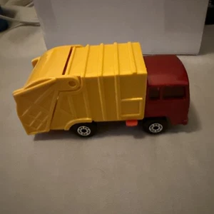 MATCHBOX SUPERFAST 1982 No.36 REFUSE TRUCK MINT - Picture 1 of 9