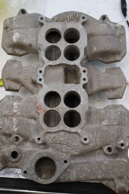 Colector de admisión Edelbrock OL263 doble cuádruple de aluminio 1958-1964 Oldsmobile 371, 394 Foto 1 de 4
