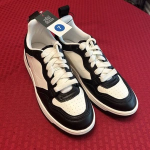 Wild Fable Womens Netty Black White Fashion Sneakers with Memory Foam Insole NWT - Picture 1 of 5