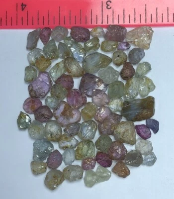 52.85 Carat Faceted Natural Bi Colour Sapphire Lot from Africa Loose gemstone - Image 1 of 4