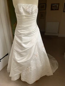 Trudy Lee wedding dress, beaded, strapless, long train, size 10/12 - Picture 1 of 23