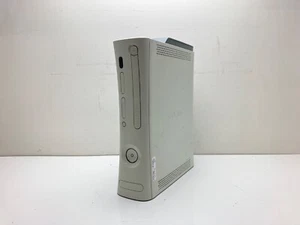 Xbox 360 Arcade (White) Bundle w/ Power Adapter + Controller + 60GB HDD - READ - Picture 1 of 8