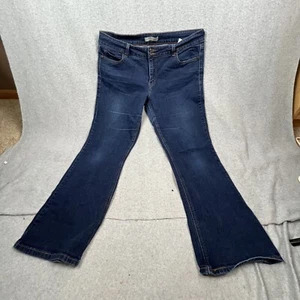 Levi’s Jeans 526 Woman’s -6 Mesium Slender Boot Cut - Picture 1 of 10