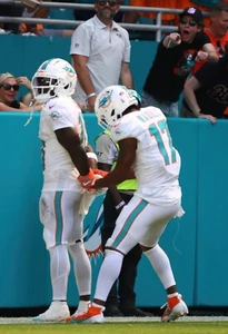 Tyreek Hill #10 Miami Dolphins 2024 NFL 13"x19" Poster Super Gloss Print 1 - Picture 1 of 1