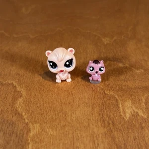 ¡Lote de 2 figuras Littles Pet Shop LPS Dania Beaverton #1-147 y Beaver T212! - Imagen 1 de 3