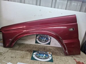 LAND ROVER DISCOVERY 2 TD5 NEAR SIDE FRONT WING PAINT CODE 696 - Picture 1 of 10