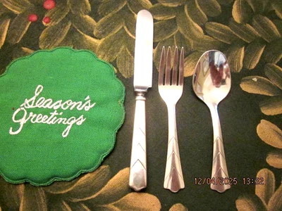 Juego de cuchillos, tenedores y cucharas para niños de plata de ley de Webster Foto 1 de 4