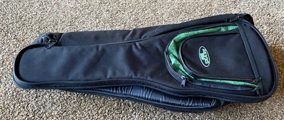 Kala UKADELIC NOS Paisley Deluxe Padded GigBag - Concert Size Paisley Green - Image 1 of 4