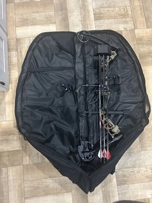 PSE Stinger X Right Hand Compound Bow - Mossy Oak Country Camo - Image 1 of 4