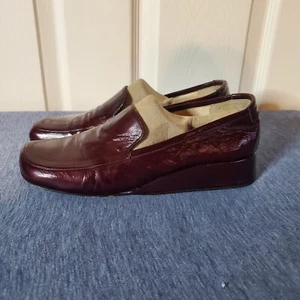 Scarpe mocassini slip-on con zeppa in pelle bordeaux rosa Taryn taglia 39 US 8,5 - Foto 1 di 10