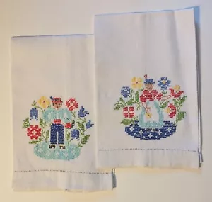 Pair of Antique Linen Damask Embroidered Kitchen Hand Tea Towels Exquisite - Picture 1 of 4