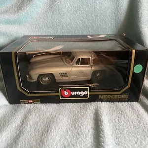 Burago 1954 plata Mercedes-Benz 300SL 1:18 diecast nuevo en caja - Imagen 1 de 10