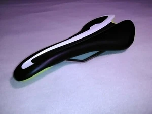 Giant SL Saddle. NARROW Road bike seat. FOWARD. 219g. Cycling Bike parts YELLOW - Picture 1 of 6
