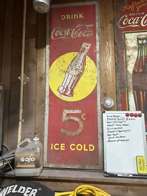 1940s  Coca-Cola Vertical Yellow Sun Dot 55"x 19" Sign Rare 5¢ Foto 1 de 4