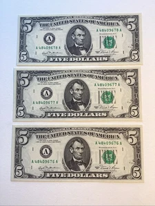 (3) $5 Sequentially Numbered 1981 Fed Reserve Bank Of Boston Notes Gem Unc. - Picture 1 of 4