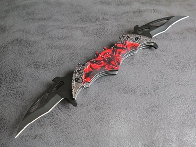 CUCHILLO DE BOLSILLO PLEGABLE BATMAN DE DOBLE HOJA ASISTIDO CABALLERO OSCURO Demonio Rojo Foto 1 de 3