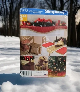 Simplicity Sewing Pattern CHRISTMAS TABLE ACCESSORIES #1576 Home Decor UNCUT - Picture 1 of 2