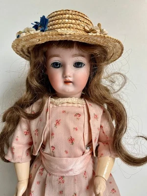 JOLIE ET FINE POUPÉE ANCIENNE TÊTE BISCUIT SIMON & HALBIG POUR W.S.K. - HT 38 cm - Photo 1/4