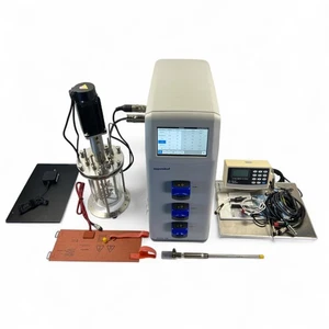 Sistema biorreactor Eppendorf BioFlo 120 con recipiente de 2 L con manta térmica y más - Imagen 1 de 20