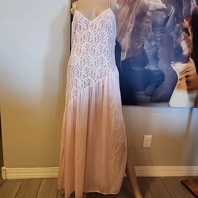 Vtg Undercover Wear Negligee Gown Stretch Bodice Lace Sweep Sexy Lingerie M Pink - Image 1 of 4