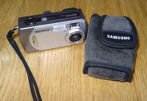 Samsung Digital Camera Digimax 401 4.0MP Silver Tested - Picture 1 of 11