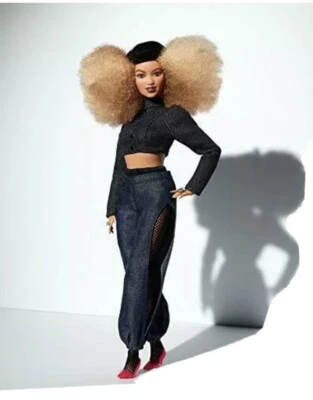 Barbie doll Signature Styled by Marni Senofonte Curvy AA Doll NRFB 2018 - Image 1 of 4
