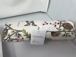 "Nueva Cubierta de Mesa Gnomo Bosque de Cerámica Granero de Navidad 50"" x 50" - Imagen 1 de 3