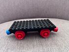 LEGO Train Base 6x12 with Wheels Red and Blue Réf x487c01 Set 724/725/726/181