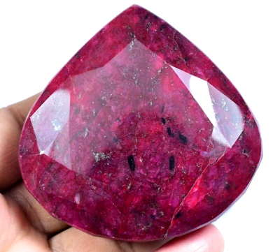 1007.0 CT Natural Huge Red Ruby Certified Museum Use Earth-Mined Pear Gemstone - Image 1 of 4