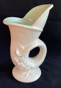 Vintage Red Wing #M1444 Cornucopia Vase 8 3/4 x 4 1/2" Pottery Art 1940s - Picture 1 of 13