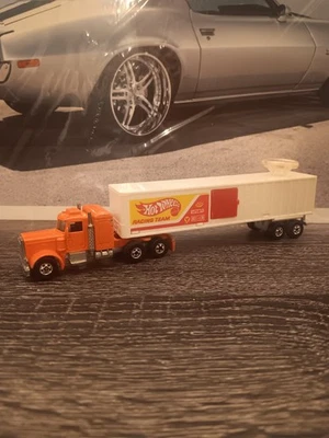 Hot Wheels Steering Rigs Peterbilt Hot Wheels Racing Team Trailer 1981 Vintage - Image 1 of 4