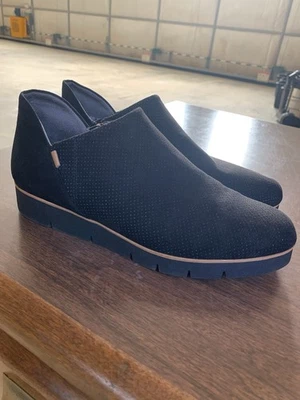 Dr. Scholl’s Black Loafers Women Size 10M Suede Style Material With Side Zipper - Image 1 of 4