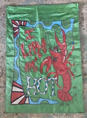 Bandera de Cangrejo Bandera Caliente Bordada Boil Couture Tee Co. Louisiana NOLA Foto 1 de 4