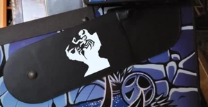 Copricerniera magnetica illuminata Stern Venom flipper mod BIANCO-2015 - Foto 1 di 4