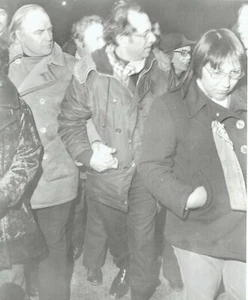 1975 Wire Photo Civil Rights Leader James Groppi at Indian demonstration protest - Picture 1 of 2