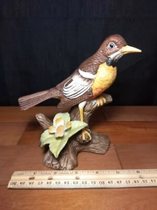 Vintage Porcelain Robin Bird Figurine 6.25" - Picture 1 of 6