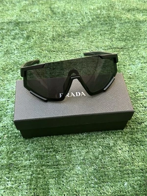 Prada Línea Rossa PS 04WS Foto 1 de 4