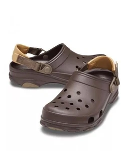 Zueco Crocs Clásico Todo Terreno Unisex Talla 10 Para Hombre Marrón Oscuro Correa Ajustable - Imagen 1 de 8