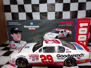 Kevin Harvick #29 GM Goodwrench Service Plus / Make a Wish 2001 Monte Carlo 1:24  - Bild 1 von 5