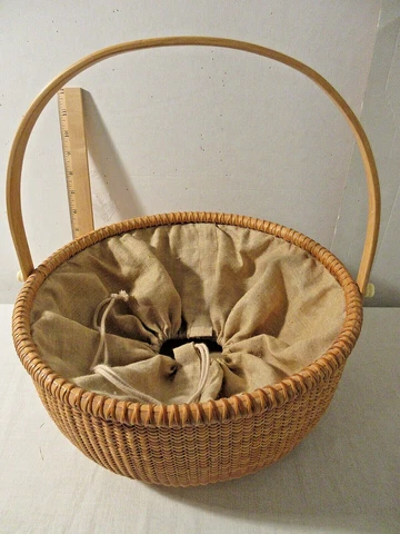 12.5” diameter NANTUCKET LIGHTSHIP BASKET Drawstring Lined w/ Pckts Reproduction Cover