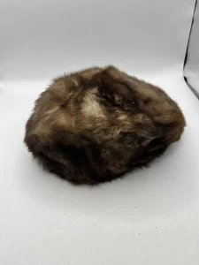 Vintage 1950’s Heer’s Brown Mink Fur Beret Hat Brown With Hair Clips Very Nice - Picture 1 of 5